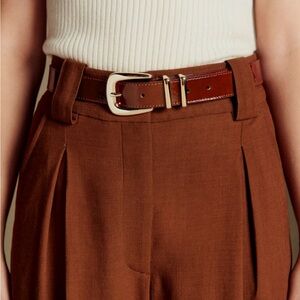 Sezane ORIA BELT, Patent Mahogany
Size 75 (fits like small)
